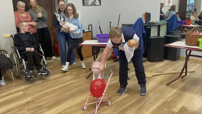 4e2f6595-6b2e-4b6c-ab68-ef1aa67e1954