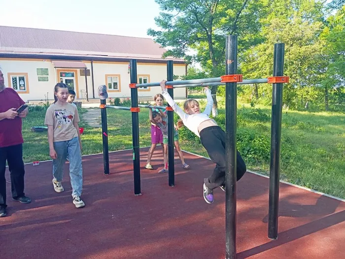 ab1f1fa6-d532-41c1-aacd-c0d09d408897