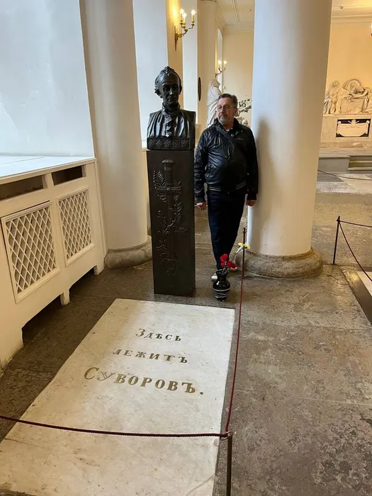 Благовещенская усыпальница Благовещенская церковь Александро-Невской лавры
