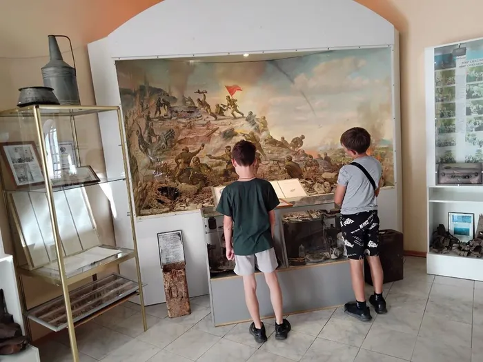 -5395829210410516118_121