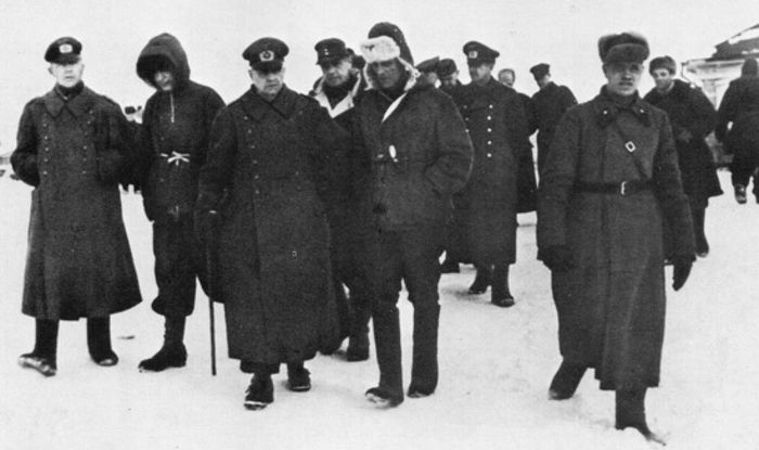 Генерал-фельдмаршал Ф. Паулюс и его генералы сдались в плен