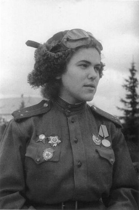 Гвардии старший лейтенант Руфина Сергеевна Гашева, 1944 год.
